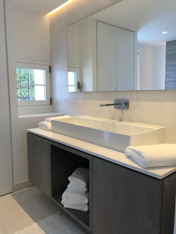 Modern Apartment Puente Romano Marbella Dış mekan fotoğraf